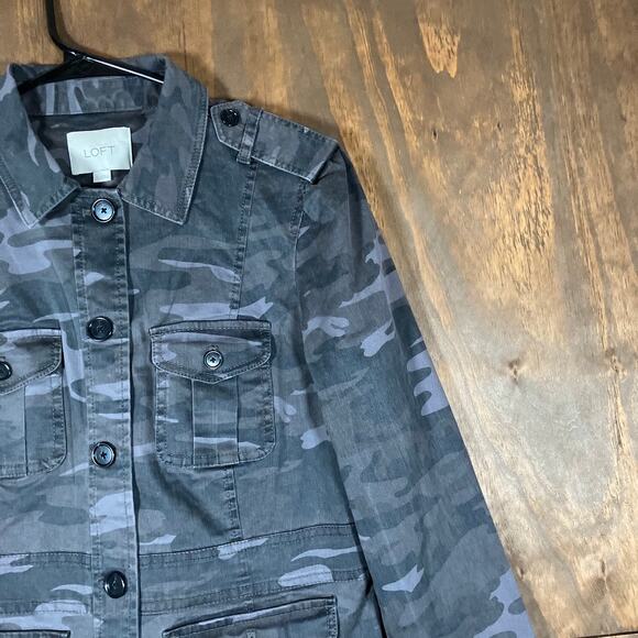 Ann Taylor LOFT Womens Jacket Gray Camouflage Utility Button Up Stretch 6 - Picture 5 of 12